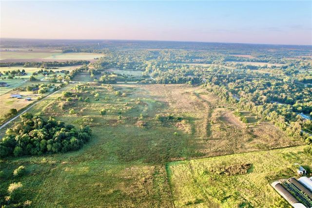 0002 N Peebly Road, Harrah, OK 73045