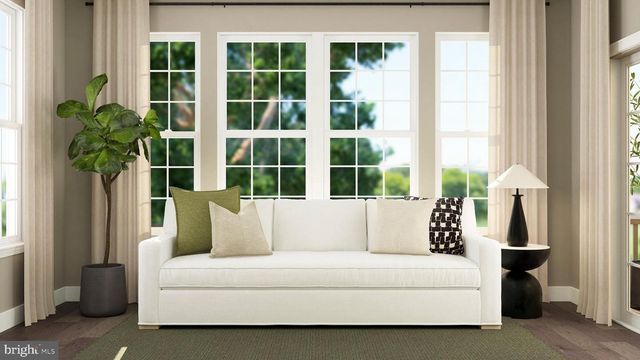 18 JOHN VANZANDT DR, Titusville, NJ 08560