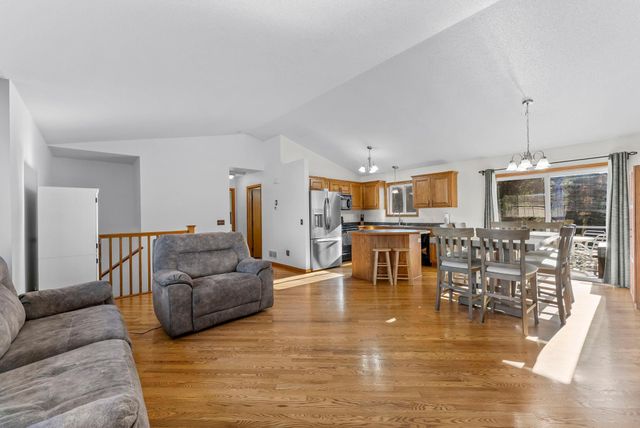 13870 2nd Avenue N, Zimmerman, MN 55398