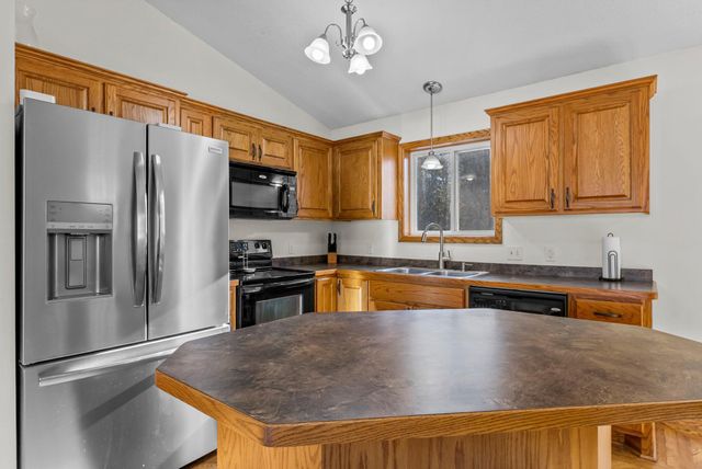 13870 2nd Avenue N, Zimmerman, MN 55398