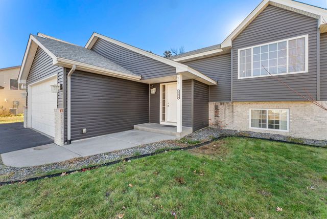 13870 2nd Avenue N, Zimmerman, MN 55398