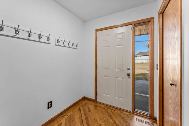 13870 2nd Avenue N, Zimmerman, MN 55398