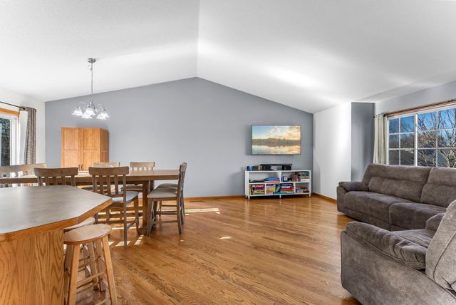 13870 2nd Avenue N, Zimmerman, MN 55398