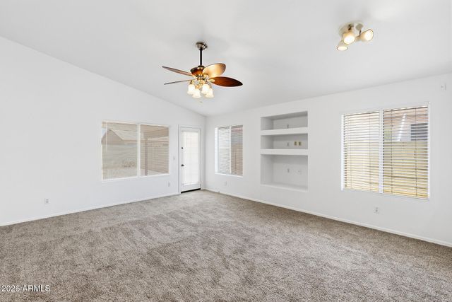 8950 W HOLLY Street, Phoenix, AZ 85037