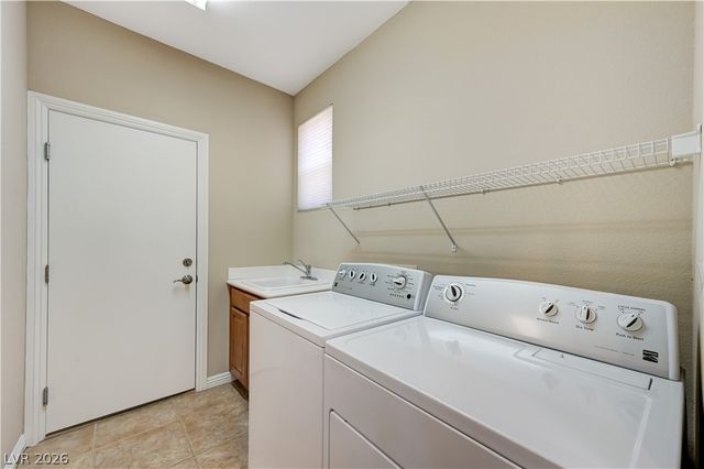 10488 Abisso Drive, Las Vegas, NV 89135