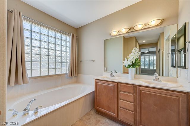 10488 Abisso Drive, Las Vegas, NV 89135