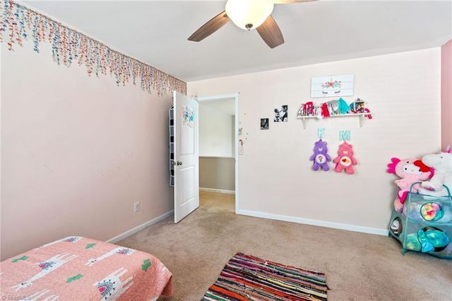 4995 Longburn Lane, Kernersville, NC 27284