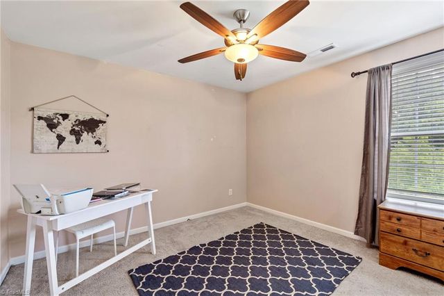 4995 Longburn Lane, Kernersville, NC 27284
