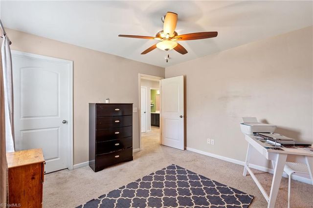 4995 Longburn Lane, Kernersville, NC 27284