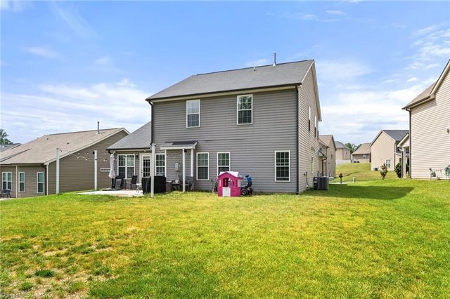 4995 Longburn Lane, Kernersville, NC 27284