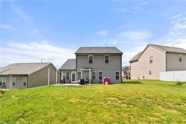 4995 Longburn Lane, Kernersville, NC 27284