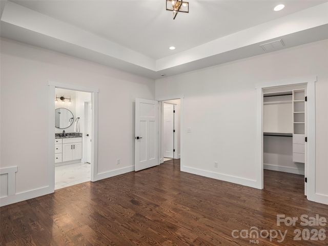 399 Crystal Heights Drive, Hendersonville, NC 28739