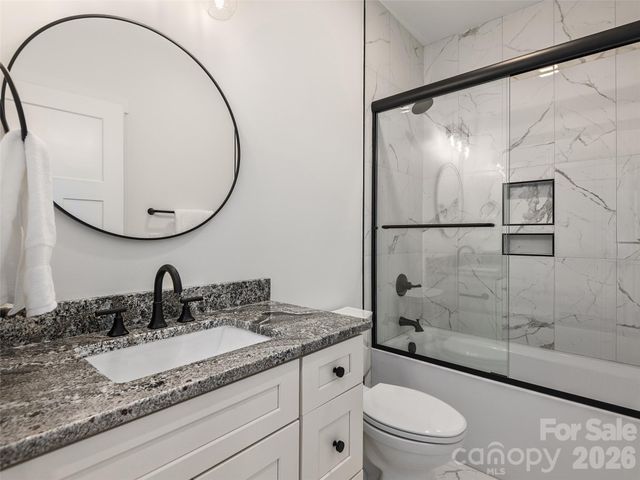 399 Crystal Heights Drive, Hendersonville, NC 28739