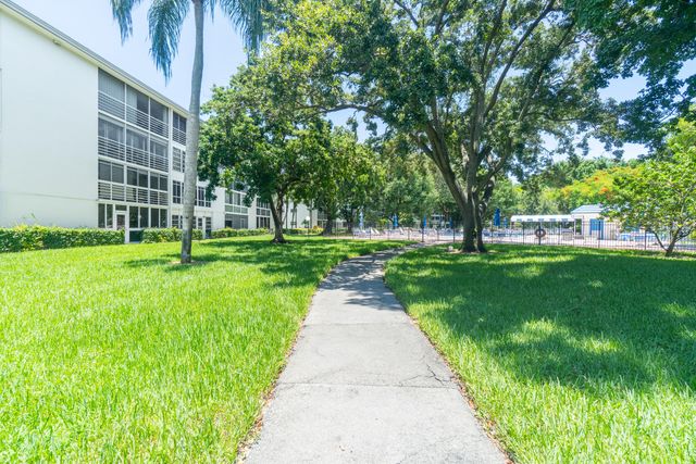 3002 Portofino Isle D1, Coconut Creek, FL 33066