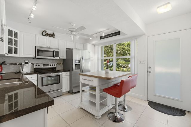3002 Portofino Isle D1, Coconut Creek, FL 33066