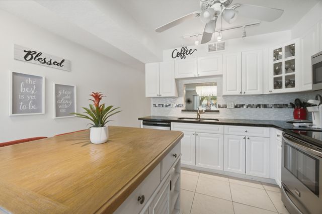 3002 Portofino Isle D1, Coconut Creek, FL 33066