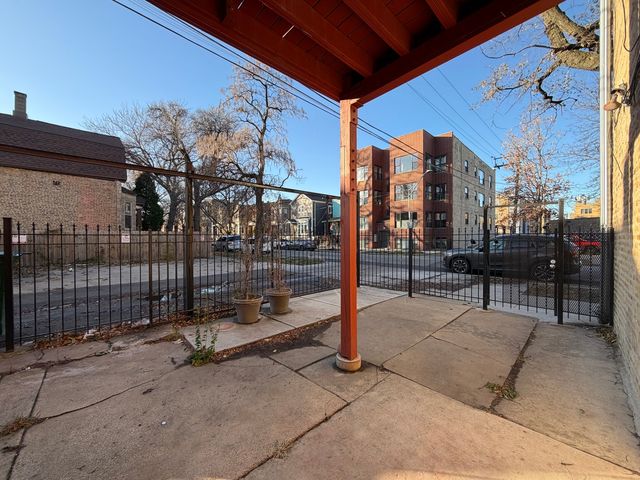 3211 W LeMoyne Avenue CH1, Chicago, IL 60651