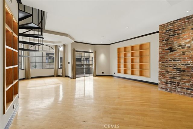 14960 Dickens Street 303, Sherman Oaks, CA 91403