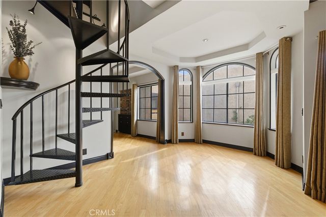 14960 Dickens Street 303, Sherman Oaks, CA 91403