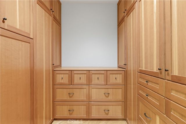 14960 Dickens Street 303, Sherman Oaks, CA 91403