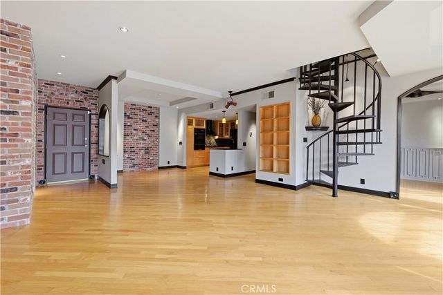 14960 Dickens Street 303, Sherman Oaks, CA 91403