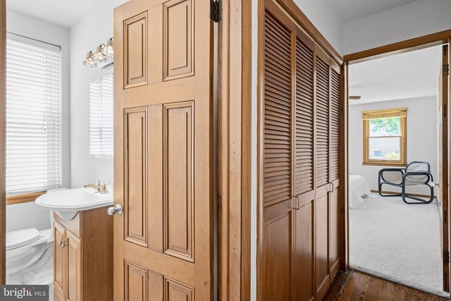 2424 LOMBARD ST, Philadelphia, PA 19146