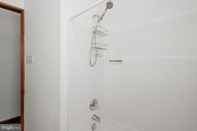 2424 LOMBARD ST, Philadelphia, PA 19146