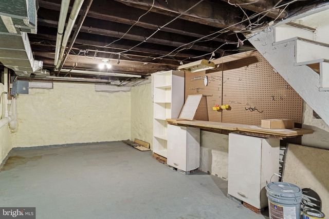 2424 LOMBARD ST, Philadelphia, PA 19146