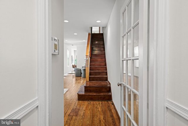 2424 LOMBARD ST, Philadelphia, PA 19146