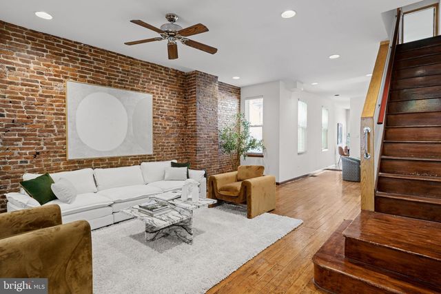 2424 LOMBARD ST, Philadelphia, PA 19146