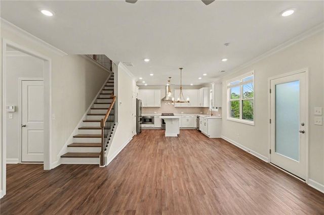 545 Cresentry Brook, Smyrna, GA 30082