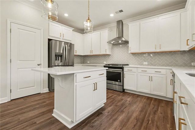 545 Cresentry Brook, Smyrna, GA 30082