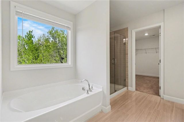 545 Cresentry Brook, Smyrna, GA 30082