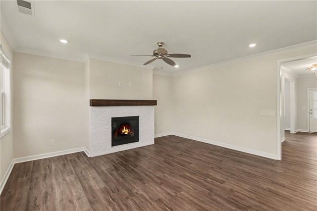 545 Cresentry Brook, Smyrna, GA 30082