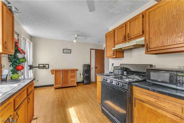 1396 E 124 Street, Cleveland, OH 44106