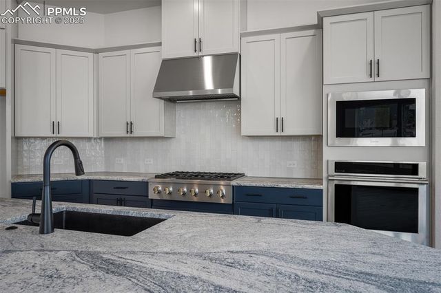 17209 Alsike Clover Court, Monument, CO 80132