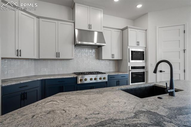 17209 Alsike Clover Court, Monument, CO 80132