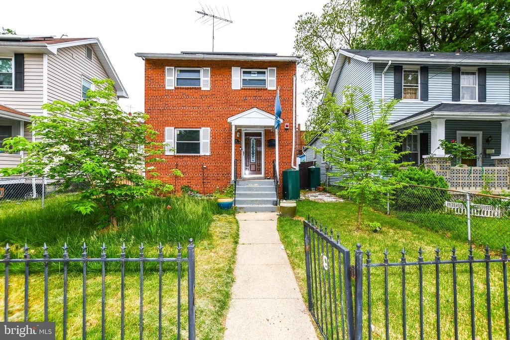 19 ANACOSTIA RD NE, Washington, DC 20019