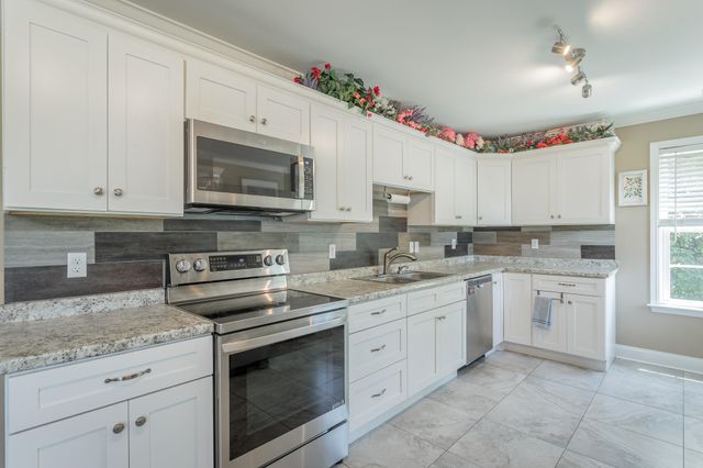 7598 Gawain Path, Ooltewah, TN 37363