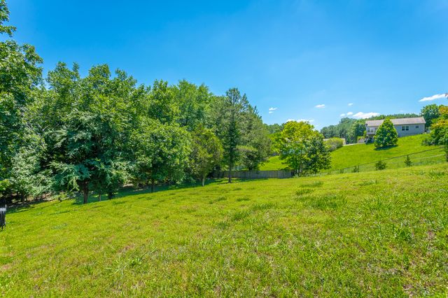 7598 Gawain Path, Ooltewah, TN 37363