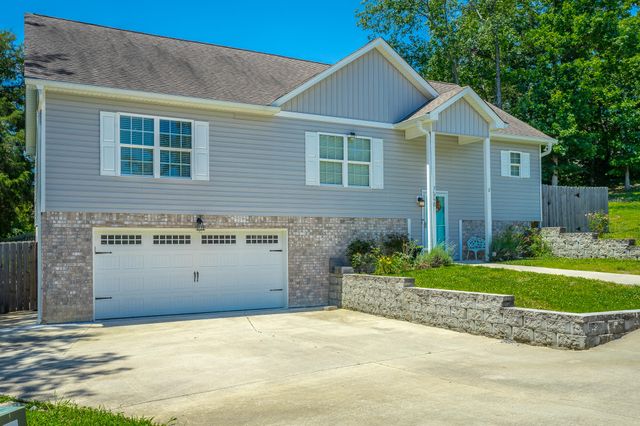 7598 Gawain Path, Ooltewah, TN 37363