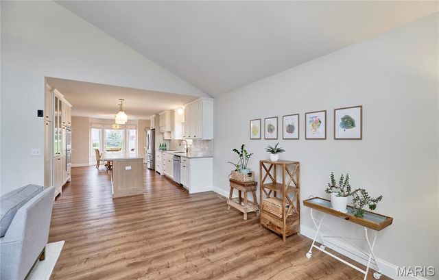 1116 S Charlemagne Drive, Lake St Louis, MO 63367