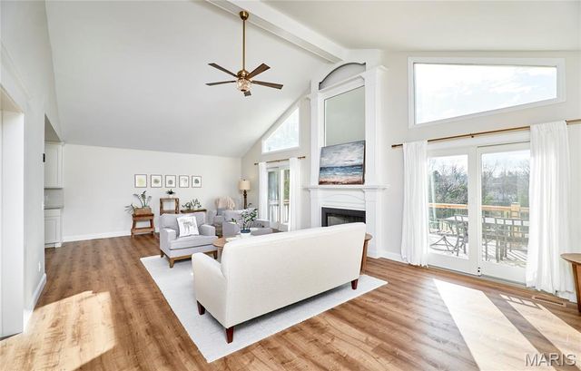 1116 S Charlemagne Drive, Lake St Louis, MO 63367