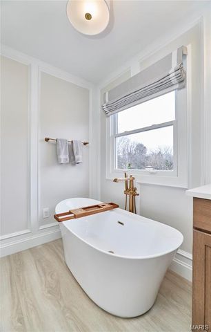 1116 S Charlemagne Drive, Lake St Louis, MO 63367