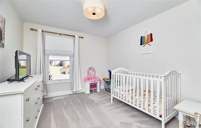 1116 S Charlemagne Drive, Lake St Louis, MO 63367