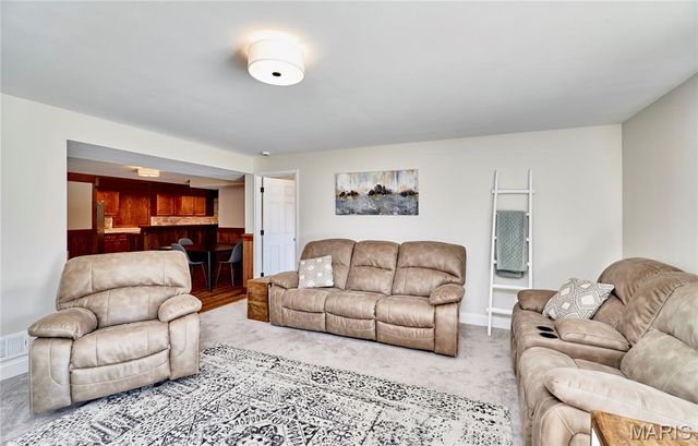 1116 S Charlemagne Drive, Lake St Louis, MO 63367