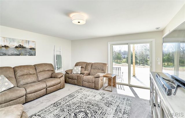 1116 S Charlemagne Drive, Lake St Louis, MO 63367