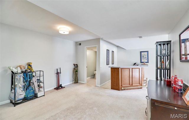 1116 S Charlemagne Drive, Lake St Louis, MO 63367