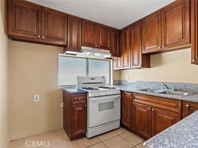 7037 Milton Avenue 4, Whittier, CA 90602