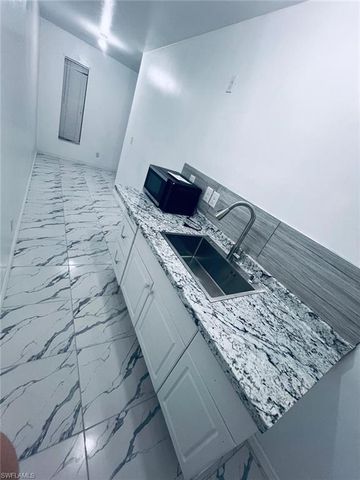 1124 47th ST, Cape Coral, FL 33914
